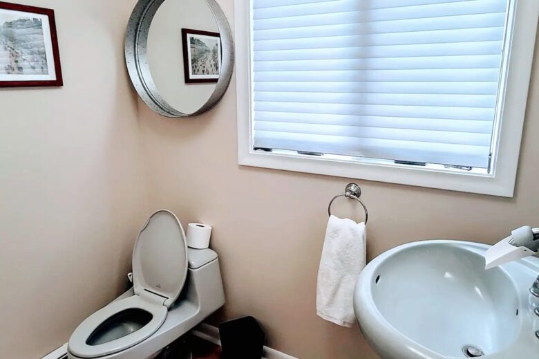 Luxury Lakeside Oasis - Derry, New Hampshire