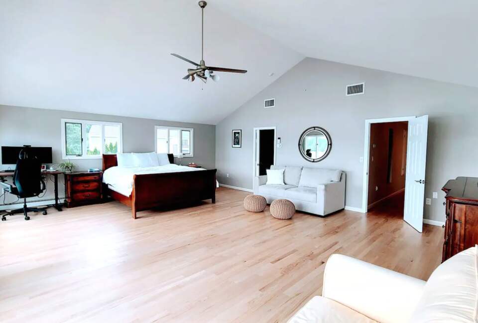 Luxury Lakeside Oasis - Derry, New Hampshire