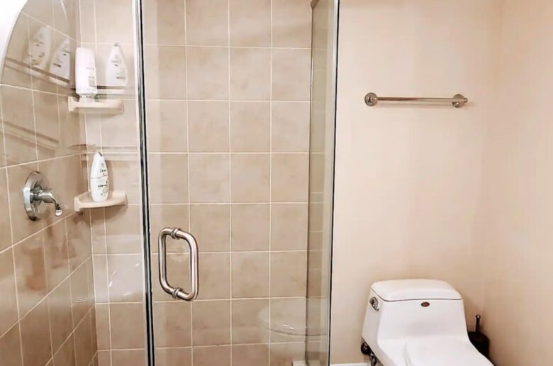 Luxury Lakeside Oasis - Derry, New Hampshire