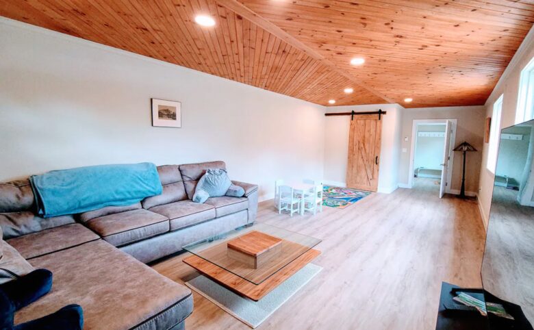 Luxury Lakeside Oasis - Derry, New Hampshire