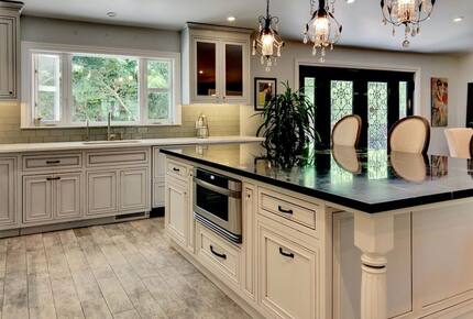 A Private Oasis with Pool, Vineyard, Hot Tub, Bocce & More - Sonoma, California