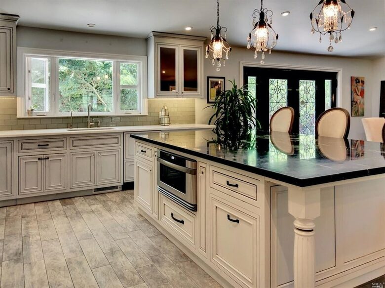 A Private Oasis with Pool, Vineyard, Hot Tub, Bocce & More - Sonoma, California