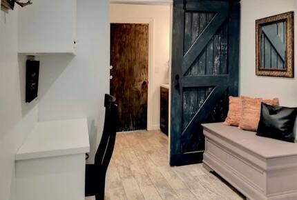 A Private Oasis with Pool, Vineyard, Hot Tub, Bocce & More - Sonoma, California