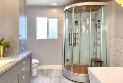 A Private Oasis with Pool, Vineyard, Hot Tub, Bocce & More - Sonoma, California