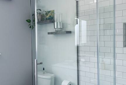 A Private Oasis with Pool, Vineyard, Hot Tub, Bocce & More - Sonoma, California