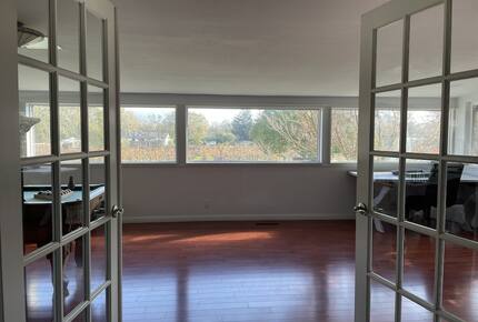 A Private Oasis with Pool, Vineyard, Hot Tub, Bocce & More - Sonoma, California