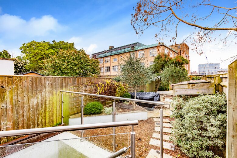 House Thirty-three - Oxford, United Kingdom