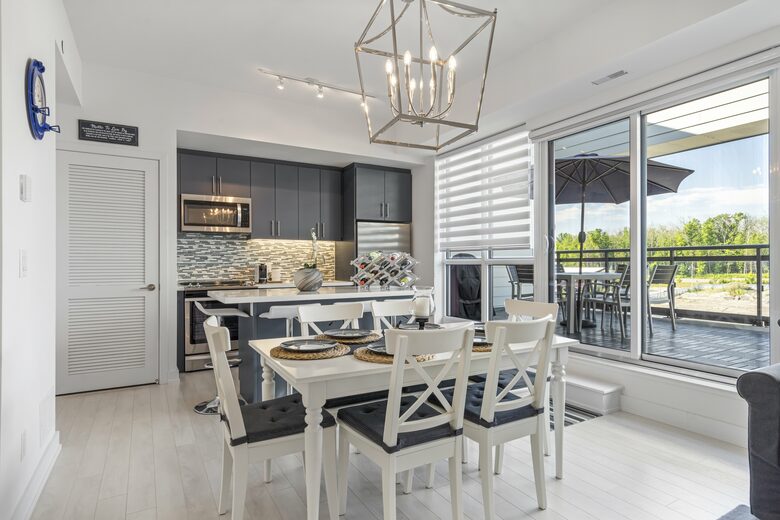 Lovely Two Bedroom Vacation Home in Friday Harbour - Innisfil, Canada