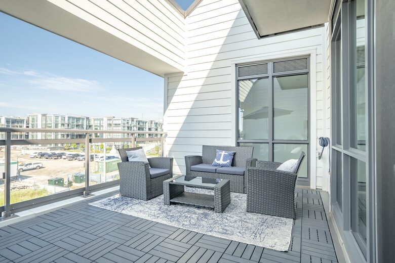 Lovely Two Bedroom Vacation Home in Friday Harbour - Innisfil, Canada