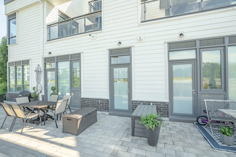 Lovely Two Bedroom Vacation Home in Friday Harbour - Innisfil, Canada