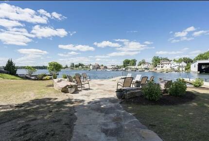 Edgewood Pointe Paradise on Millionaires Row - Alexandria Bay, New York
