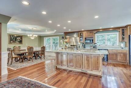 Edgewood Pointe Paradise on Millionaires Row - Alexandria Bay, New York