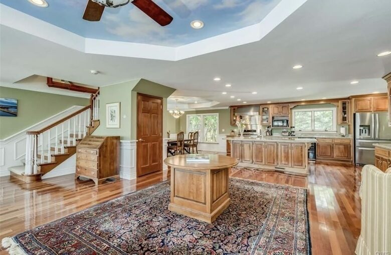 Edgewood Pointe Paradise on Millionaires Row - Alexandria Bay, New York