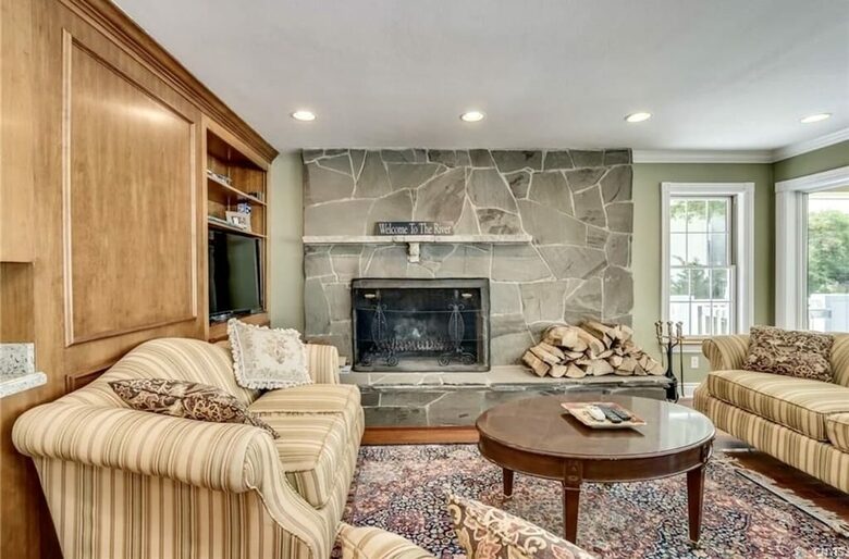 Edgewood Pointe Paradise on Millionaires Row - Alexandria Bay, New York