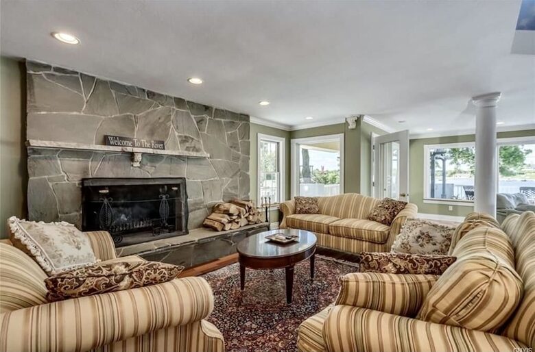 Edgewood Pointe Paradise on Millionaires Row - Alexandria Bay, New York