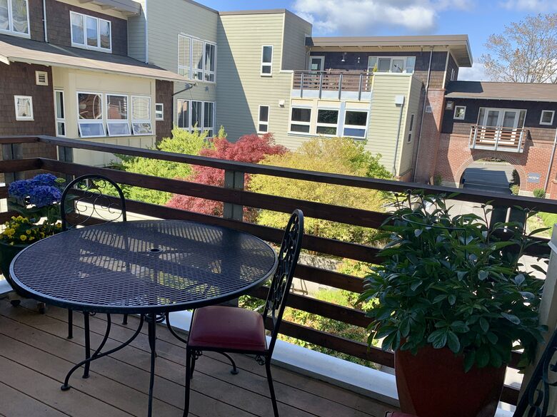 nice spot to have morning coffee or a glass of wine