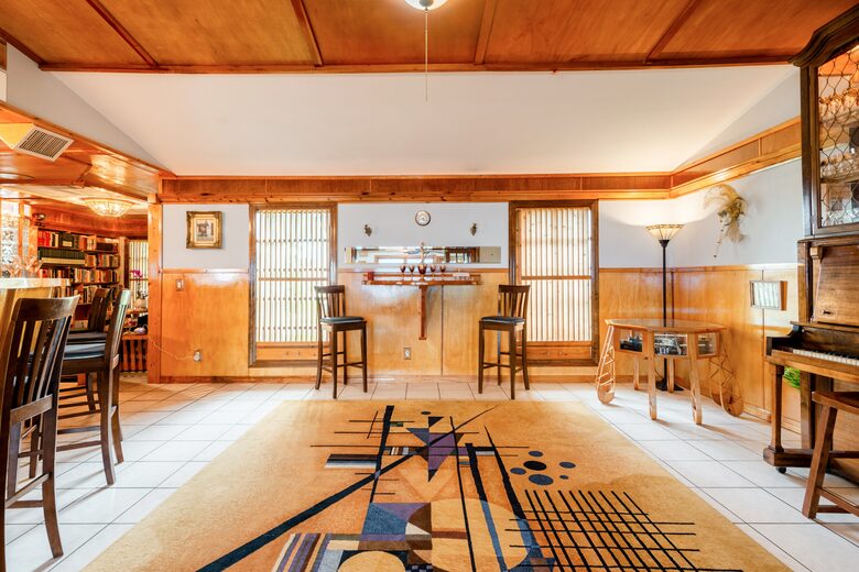 Unique Art Deco Waterfront Getaway - Marco Island, Florida