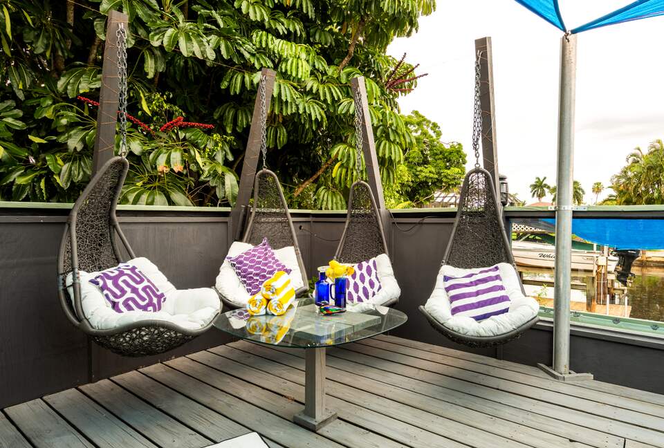 Unique Art Deco Waterfront Getaway - Marco Island, Florida