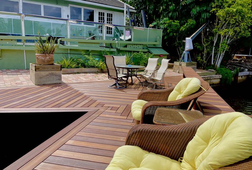 Unique Art Deco Waterfront Getaway - Marco Island, Florida