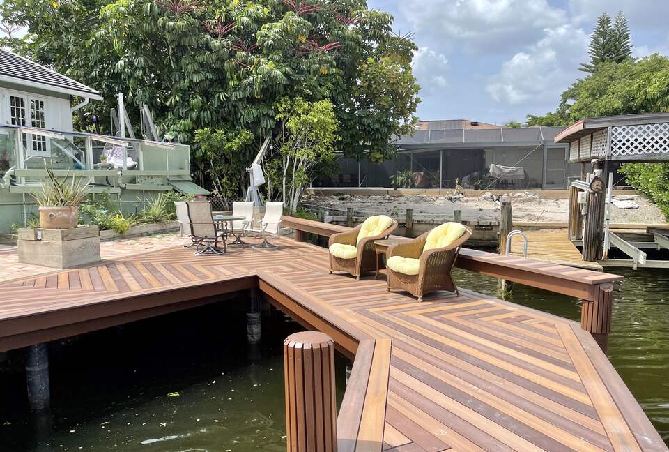 Unique Art Deco Waterfront Getaway - Marco Island, Florida