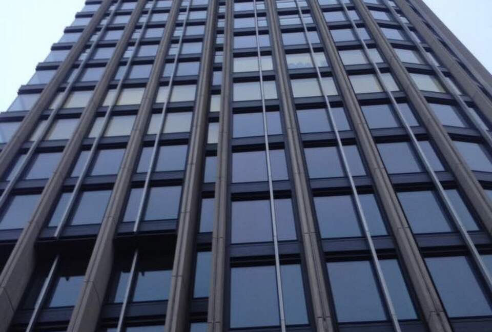 Iconic South Bank Tower Luxury Apartment - London, United Kingdom