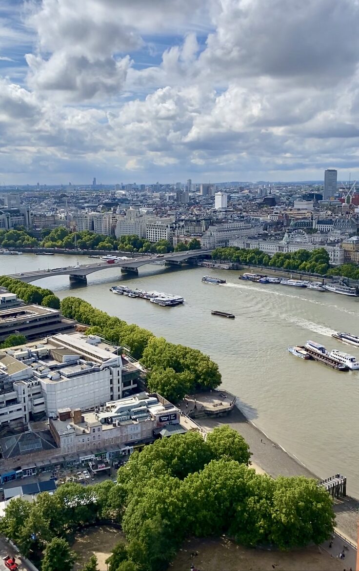Iconic South Bank Tower Luxury Apartment - London, United Kingdom