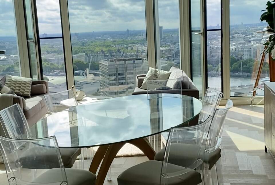 Iconic South Bank Tower Luxury Apartment - London, United Kingdom