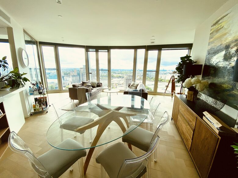 Iconic South Bank Tower Luxury Apartment - London, United Kingdom