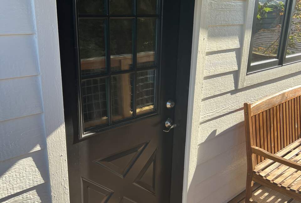 Belfair Waterfront Beach Lodge - Belfair, Washington