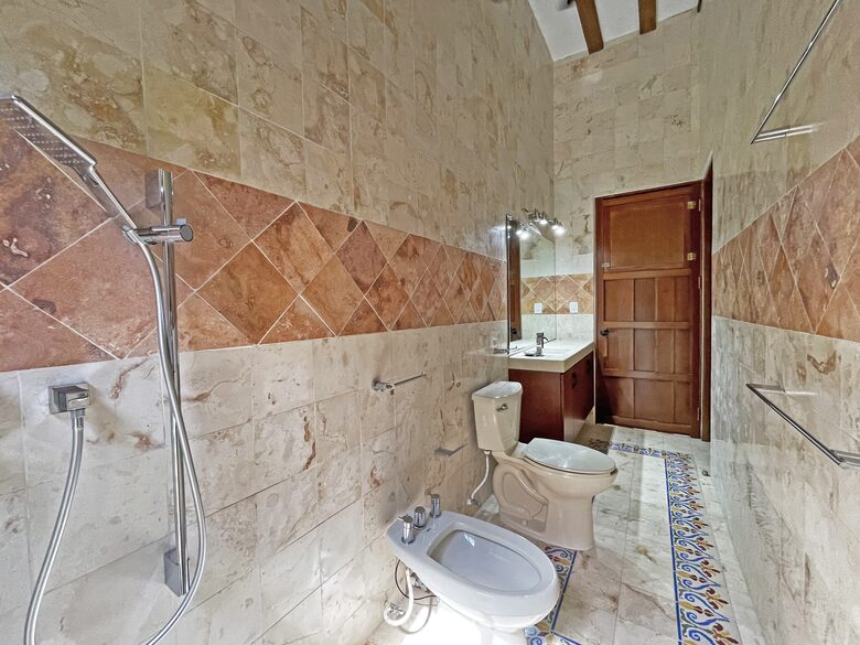 Casa Madreselva - Valladolid, Mexico