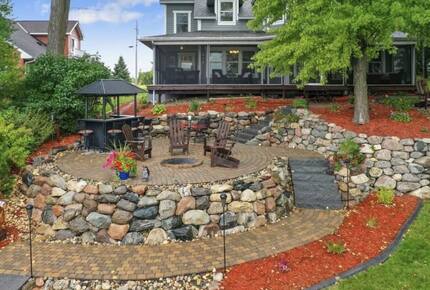 Cozy Lakefront Escape with a Home Theater - Dassel, Minnesota