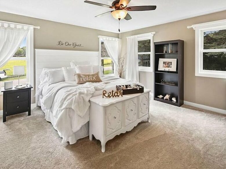 Cozy Lakefront Escape with a Home Theater - Dassel, Minnesota