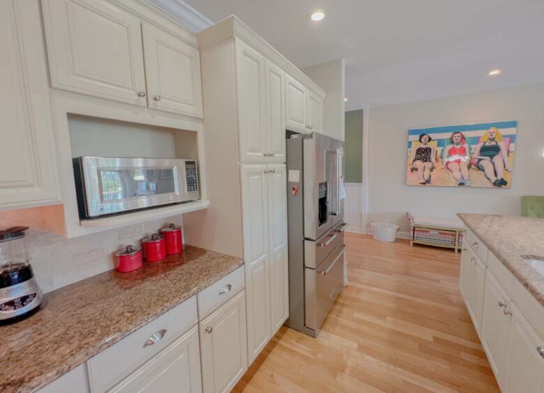 Quaint Townhome In the Heart of Avalon - Avalon, New Jersey