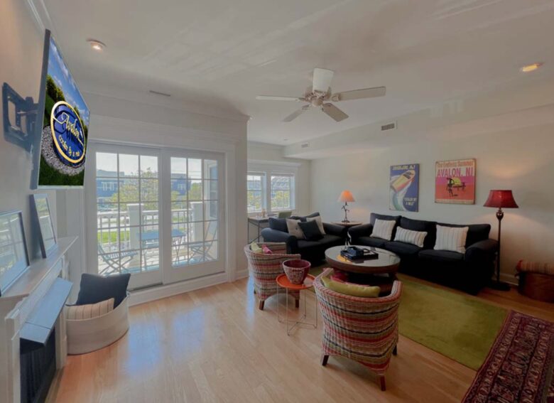 Quaint Townhome In the Heart of Avalon - Avalon, New Jersey