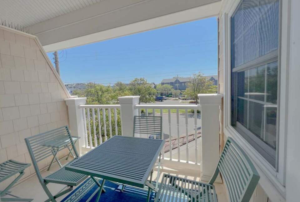 Quaint Townhome In the Heart of Avalon - Avalon, New Jersey