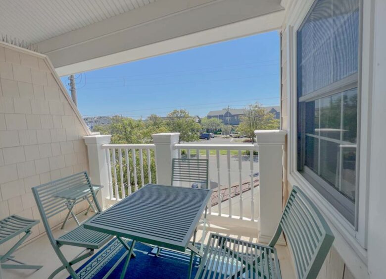 Quaint Townhome In the Heart of Avalon - Avalon, New Jersey