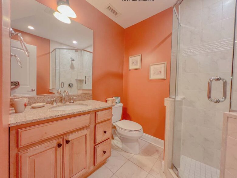 Quaint Townhome In the Heart of Avalon - Avalon, New Jersey