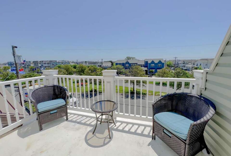 Quaint Townhome In the Heart of Avalon - Avalon, New Jersey