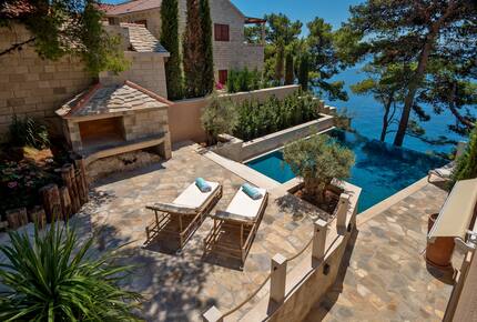 Maison Mala WATERFRONT - Selca, Croatia