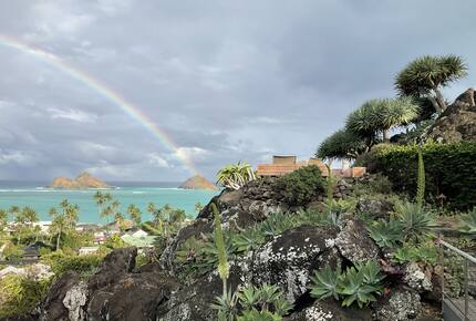 Sweeping Postcard Views of the Mokulua Islands - Kailua, Hawaii