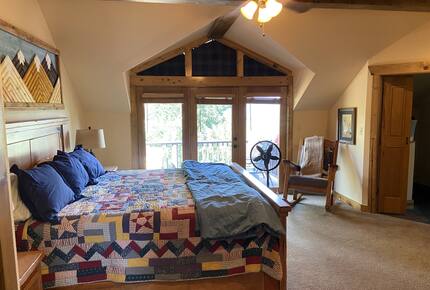 Exquisite Mountain Lodge with Stunning Views - Bailey, Colorado