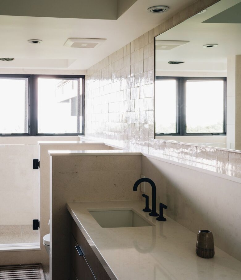 Sweeping Postcard Views of the Mokulua Islands - Kailua, Hawaii