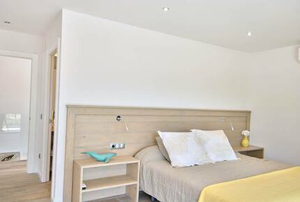 Villa Prat-Xirlo - Calella de Palafrugell, Spain