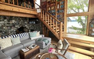 Belfair Waterfront Beach Lodge - Belfair, Washington