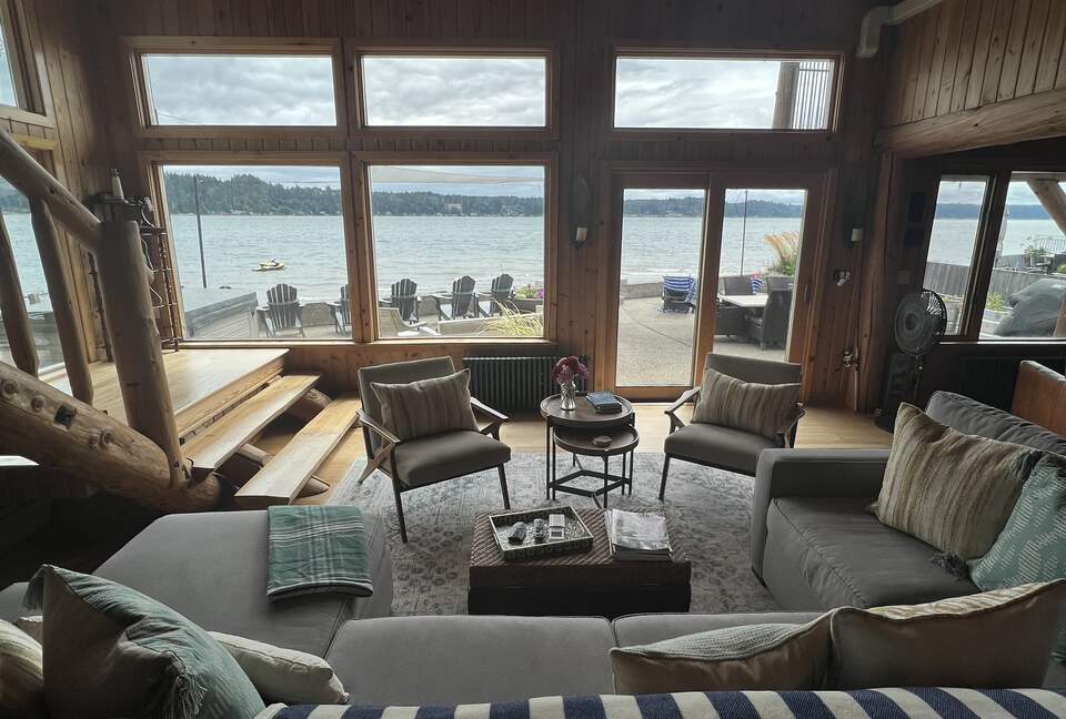 Belfair Waterfront Beach Lodge - Belfair, Washington