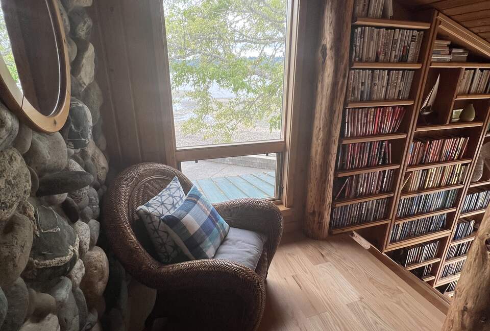 Belfair Waterfront Beach Lodge - Belfair, Washington