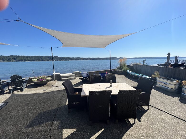 Belfair Waterfront Beach Lodge - Belfair, Washington