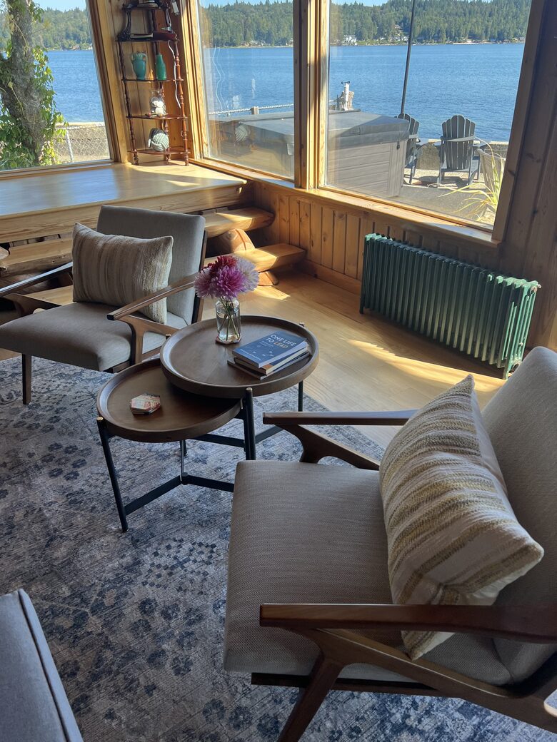 Belfair Waterfront Beach Lodge - Belfair, Washington