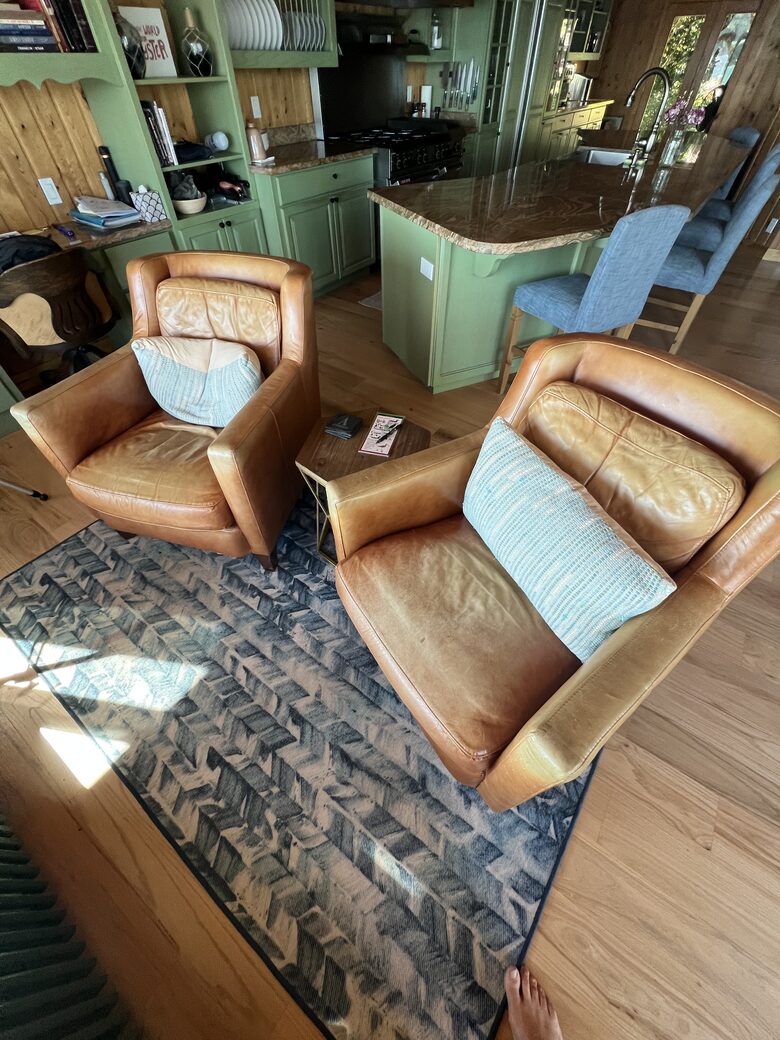 Belfair Waterfront Beach Lodge - Belfair, Washington