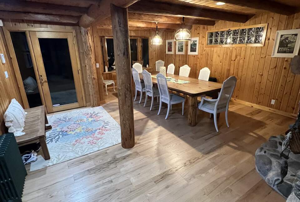 Belfair Waterfront Beach Lodge - Belfair, Washington